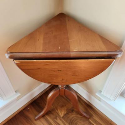 Small 3 sided Triangular Dropleaf Table Corner Table