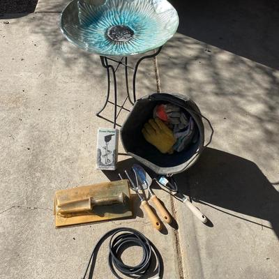 LOVELY BIRD BATH AND OTHER YARD GOODIE