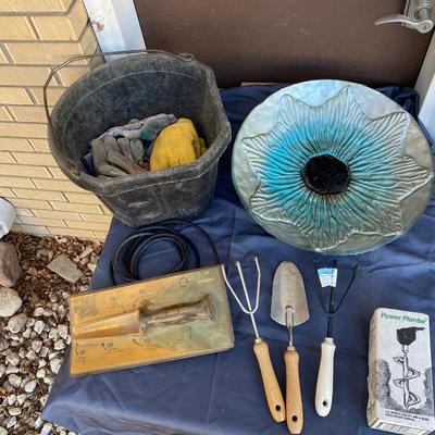 LOVELY BIRD BATH AND OTHER YARD GOODIE