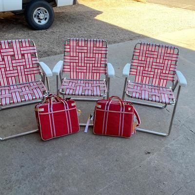 LAWN CHAIRS AND STADIUM SEATS