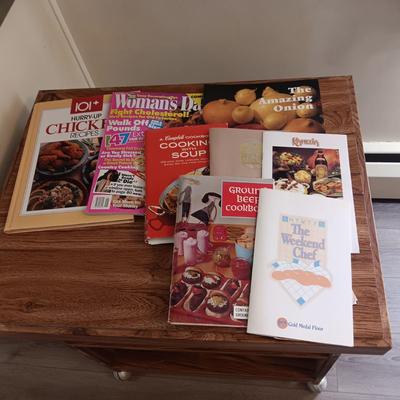 MICROWAVE CART, FEW COOK BOOKS AND KITCHEN STEP STOOL