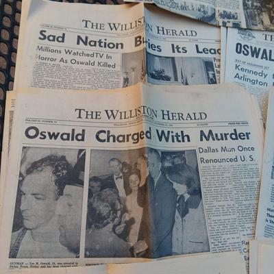 NEWSPAPER HEADLINES FOR JOHN F KENNEDY'S ASSASSINATION