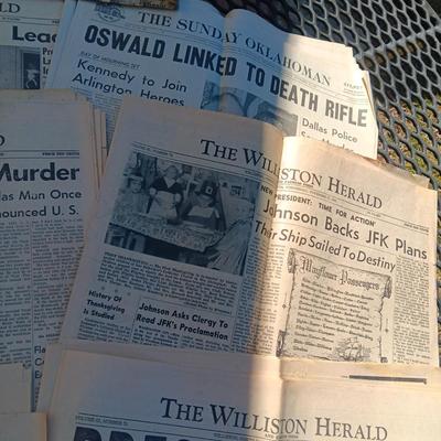 NEWSPAPER HEADLINES FOR JOHN F KENNEDY'S ASSASSINATION