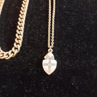 MOSTLY MEN'S JEWELRY, PINS, CAMILLUS POCKET KNIFE & KEY HOLDER