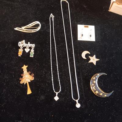 PINS/BROOCHES, RHINESTONE PENDANT NECKLACES AND PIERCED EARRINGS