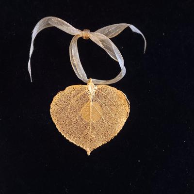 GOLD-TONE NECKLACES, PINS AND 24K GOLD FINISH ASPEN LEAF