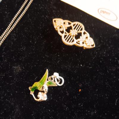 LADIES COSTUME JEWELRY