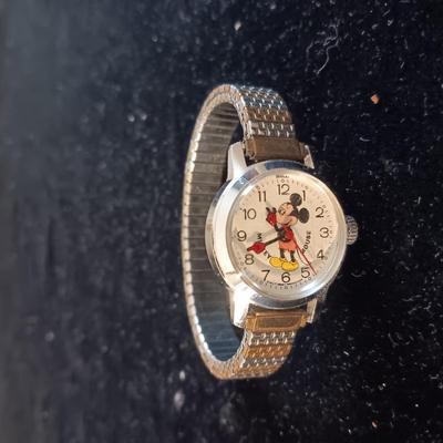 MICKEY MOUSE WATCH