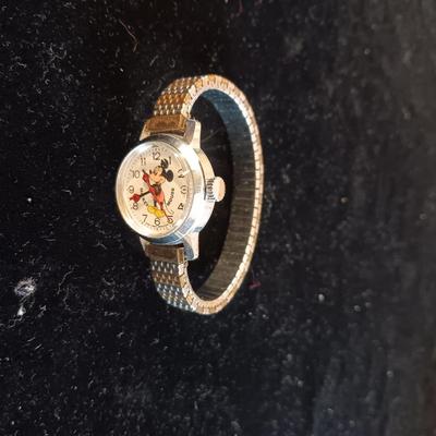MICKEY MOUSE WATCH