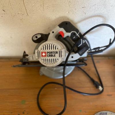 LIKE NEW PORTER CABLE CIRCULAR SAW AND A MIKITA JIG SAW
