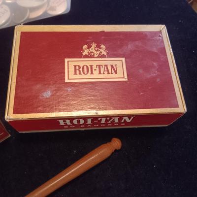 2 CIGAR BOXES, MANY PINS AND A GAVEL FROM THE MASONIC LODGE