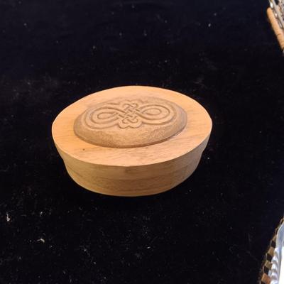 DRESSER MIRROR, TRINKET BOXES AND MORE