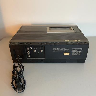 Sanyo VCR 3900 - II
