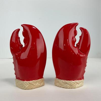 -43- COLLECTIBLE | Lobster Claw Salt & Pepper Shaker Set | Seattle Red Ceramic