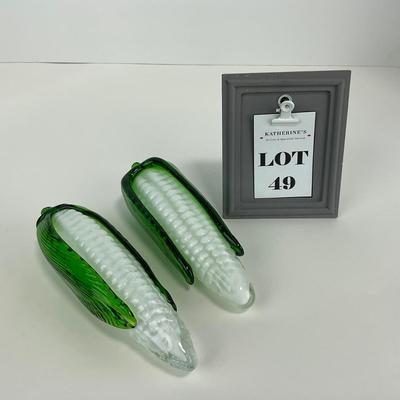 -49- ART GLASS | White Corn Figures