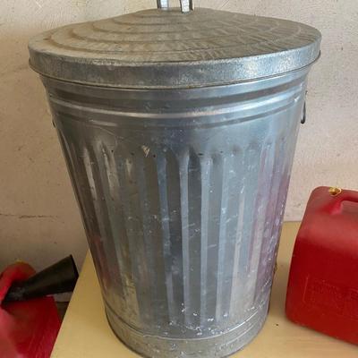 TRASH CAN AND GAS CAN