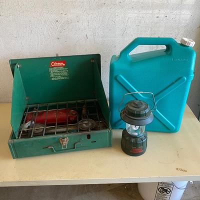 COLEMAN CAMP STOVE, LANTERN AND WATER JUG