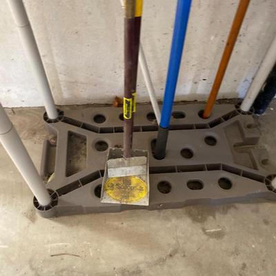 GARAGE/YARD TOOL ORGANIZER AND STARTER TOOL