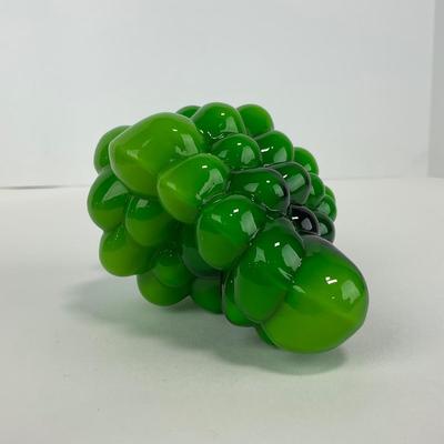 -57- ART GLASS | Green Grapes Figure