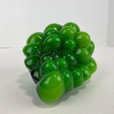 -57- ART GLASS | Green Grapes Figure