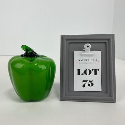 -75- ART GLASS | Green Pepper Figure