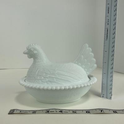 -81- INDIANA | White Milk Glass Chicken Hen On Nest | Covered Dish