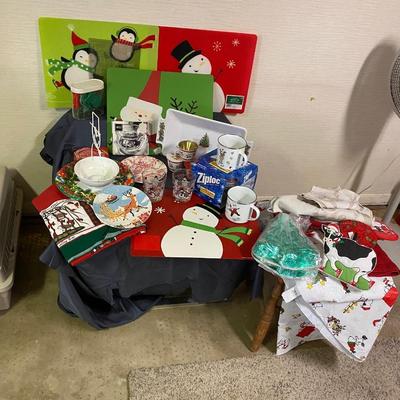 CHRISTMAS KITCHEN ITEM