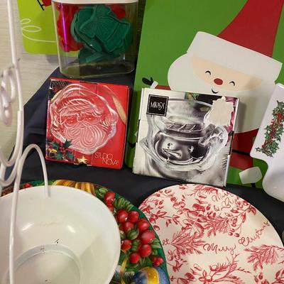 CHRISTMAS KITCHEN ITEM