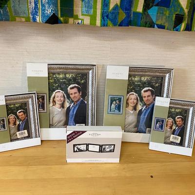 PICTURE FRAMES