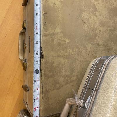 VINTAGE SAMSONITE LUGGAGE