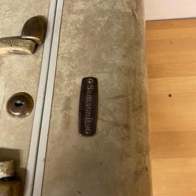 VINTAGE SAMSONITE LUGGAGE