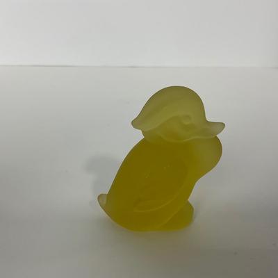 -90- HEISEY | By Imperial Frosted Sunshine Yellow Wood Ducklings | Marked