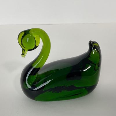 -94- PILGRIM | Green Swan Paperweight Figure