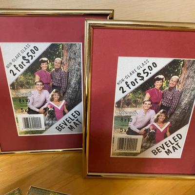 PICTURE FRAMES