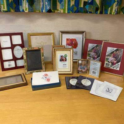 PICTURE FRAMES