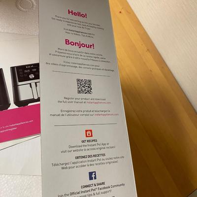 NIB INSTANT CONVECTION AIR FRYER