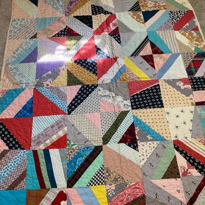 VINTAGE HANDMADE QUILT