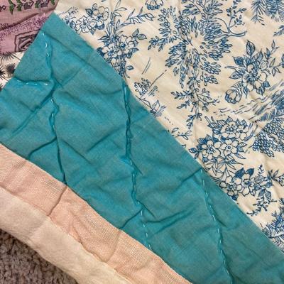 VINTAGE HANDMADE QUILT