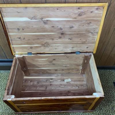 CEDAR CHEST ON WHEELS