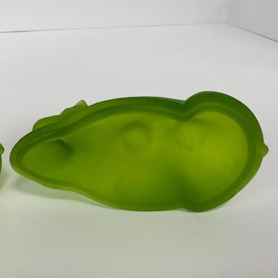 -102- WESTMORELAND | Green Mist Camel Covered Dish