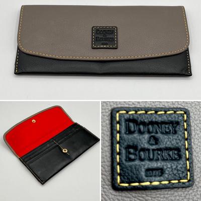 DOONEY & BOURKE ~ Leather Sophie Hobo ~ Has Matching Wallet & Key Holder