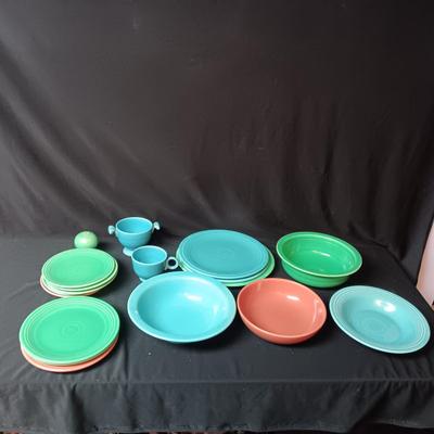 A COLLECTION OF FIESTAWARE