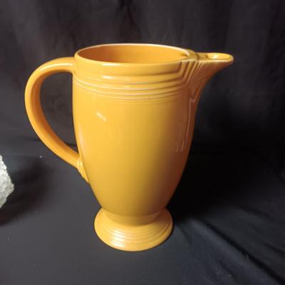 YELLOW FIESTAWARE COFFEE POT/PITCHER AND 4 GLASS CABBAGE LEAF DISHES