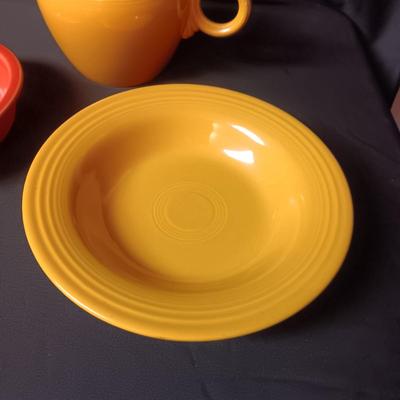 FIESTAWARE 2 SERVING BOWLS AND STOUT YELLOW PITCHER
