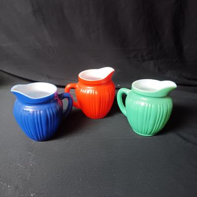 MID-CENTURY HAZEL ATLAS RIBBED GLASS CREAMERS