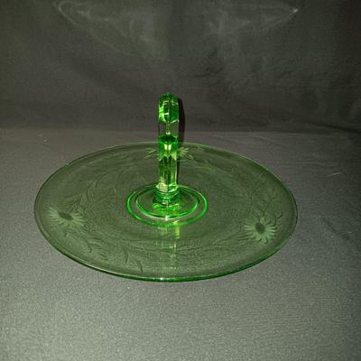 GREEN DEPRESSION GLASS ETCHED SERVING PLATTER WITH HANDLE