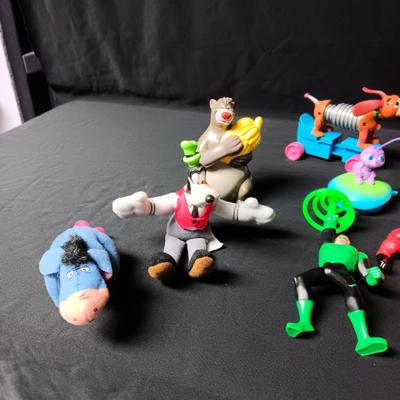 VINTAGE MCDONALD'S TOYS (1)