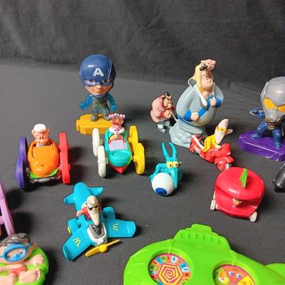 VINTAGE MCDONALD'S TOYS (4)