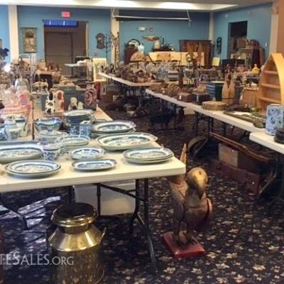 Thousands of Antiques & Vintage items