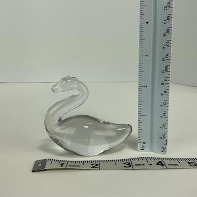 -110- ART GLASS | Clear Glass Swan Figure